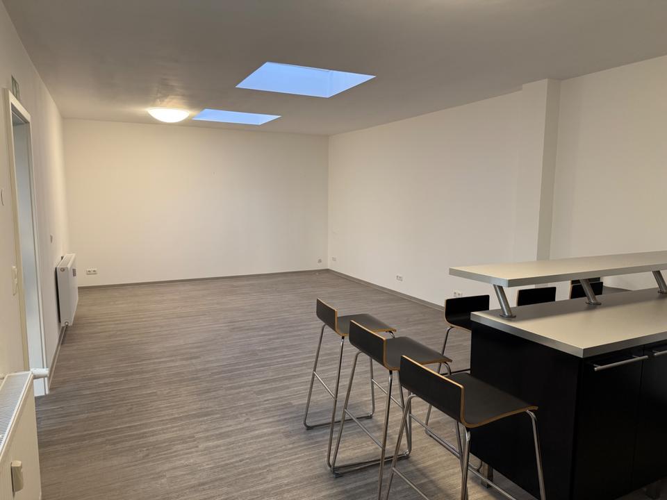 Thumbnail-2 Zimmer Wohnung in Kassel - auch als WG möglich