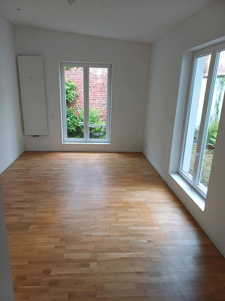 Thumbnail-1,5 Zimmer Wohnung mit kleinem Garten