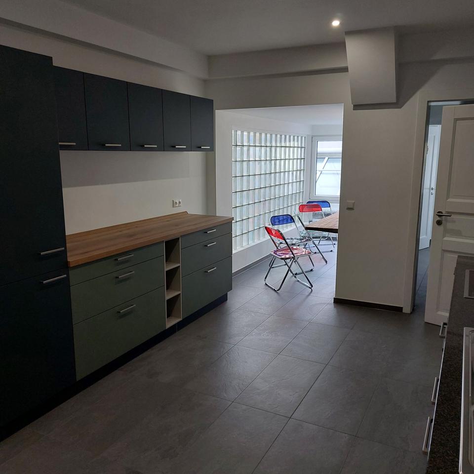 Thumbnail-5 WG-Zimmer 17 bis 22 Qm, Küche, Essecke, 2 DuschbäderWC, 2 WC,