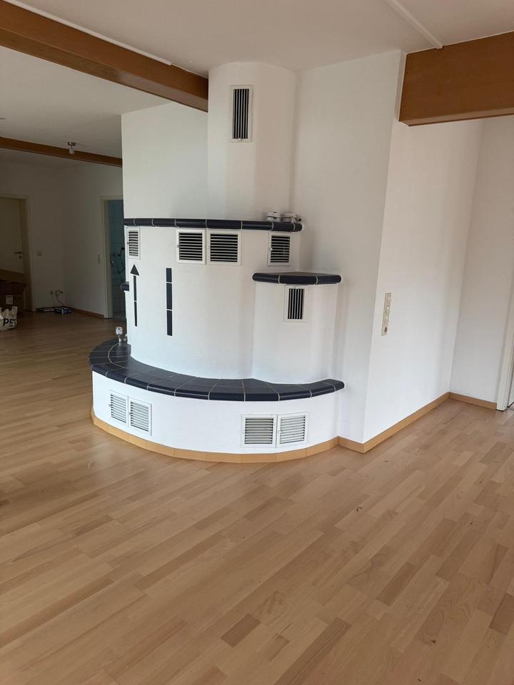 Thumbnail-4 Zimmer WHG-Kamin-Wintergarten-BürenHegensdorf