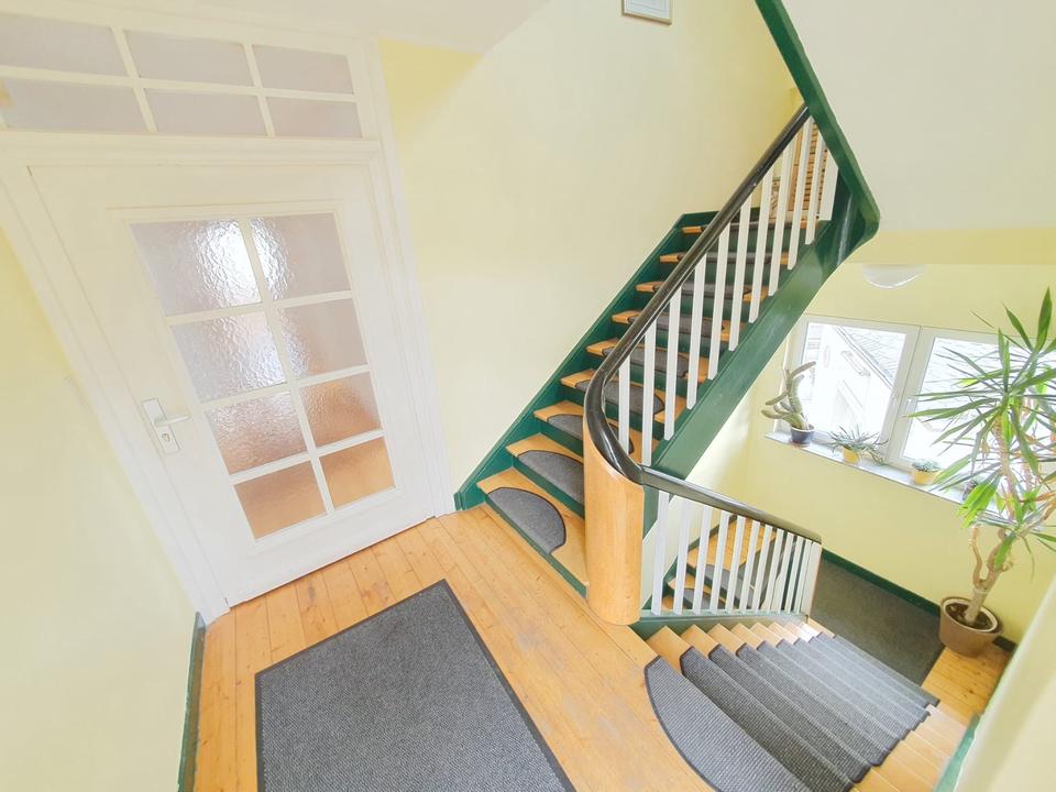 Thumbnail-Großzügige & helle 4-Zimmer-Wohnung (126 m²) in zentraler Lage