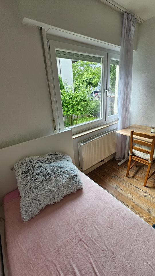 Thumbnail-WG Zimmer berufstätige hochwertig vollmöbliert Stuttgartnah