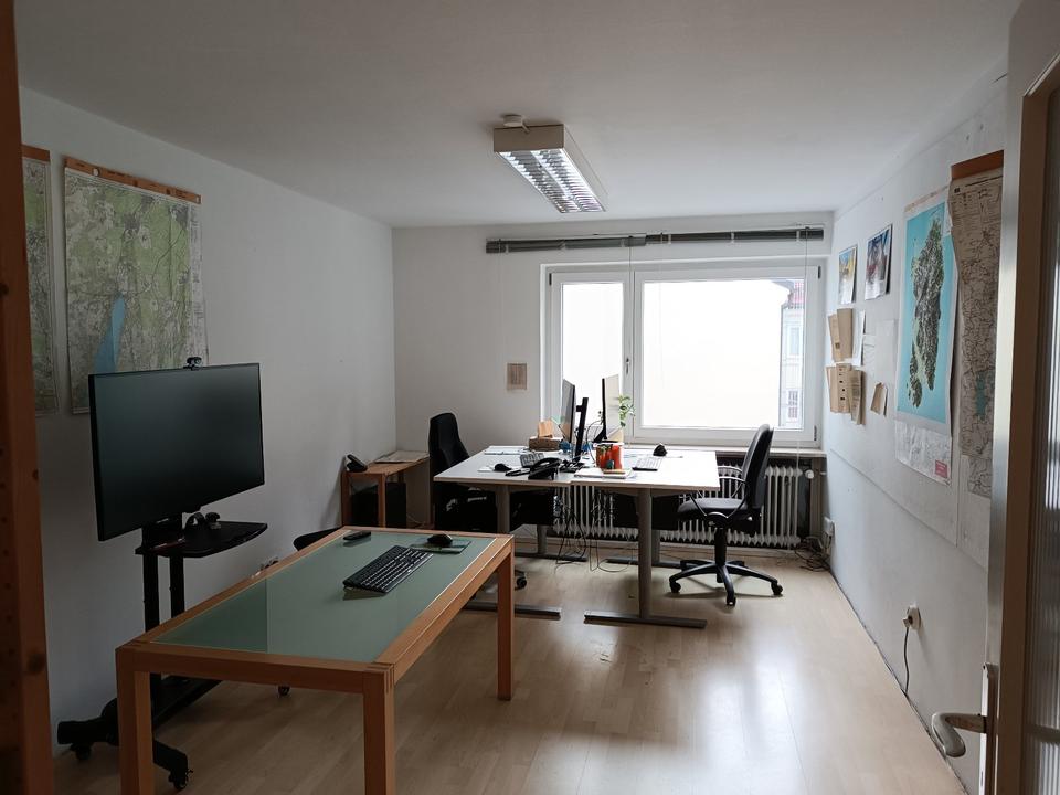 Thumbnail-Büroraum in kleinem Planungsbüro