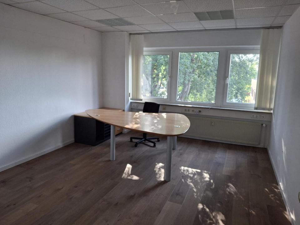 Thumbnail-Büro 20 m² modern All Inclusive Oststraße 122 B mit Fahrstuhl