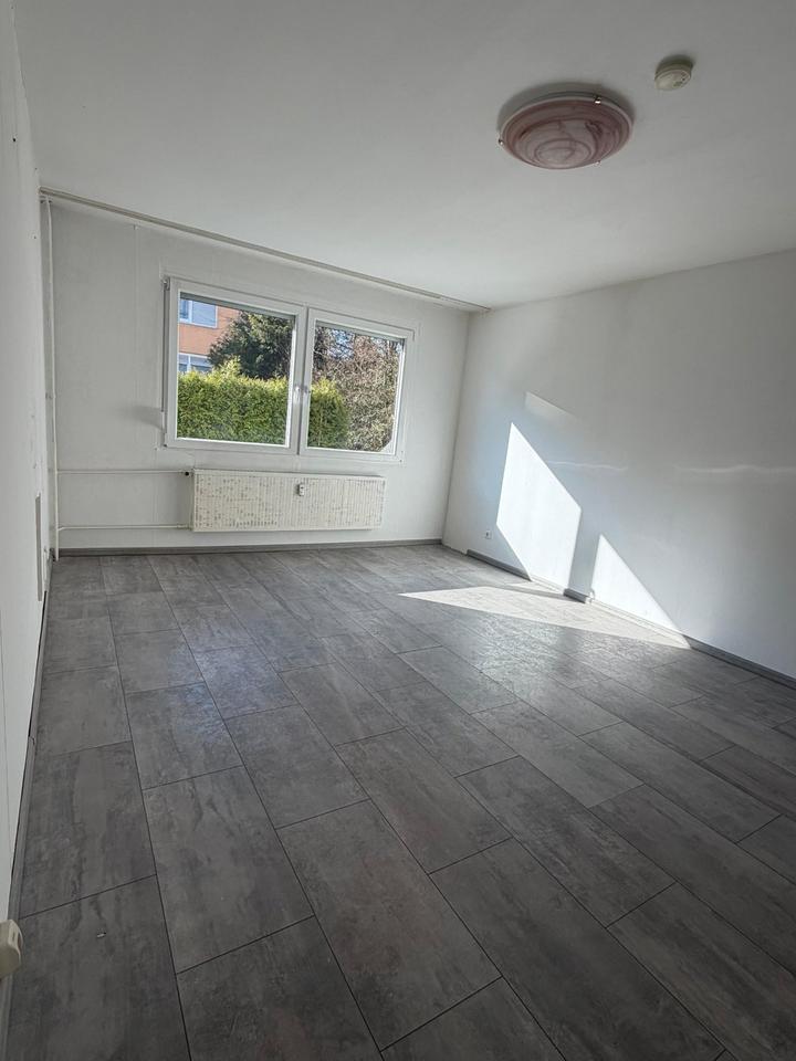 Thumbnail-Sonnige 3-Zimmer-EG-Whg. mit EBK und Terrasse in GP-Ursenwang