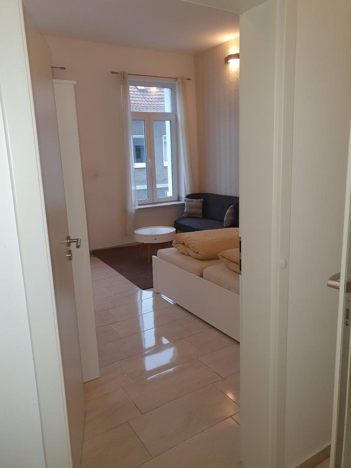 Thumbnail-Helle 2 Zimmer Wohnung