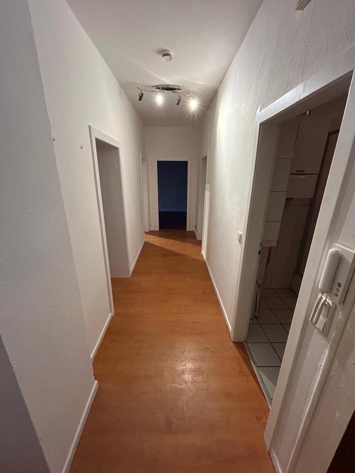 Thumbnail-***Gut geschnittene 3-Zimmerwohnung an den Barmer Anlagen***