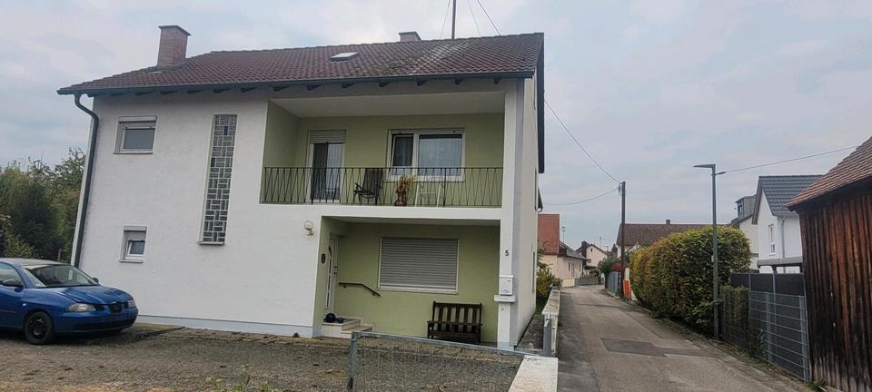 Thumbnail-Älteres Einfamilienhaus freistehend