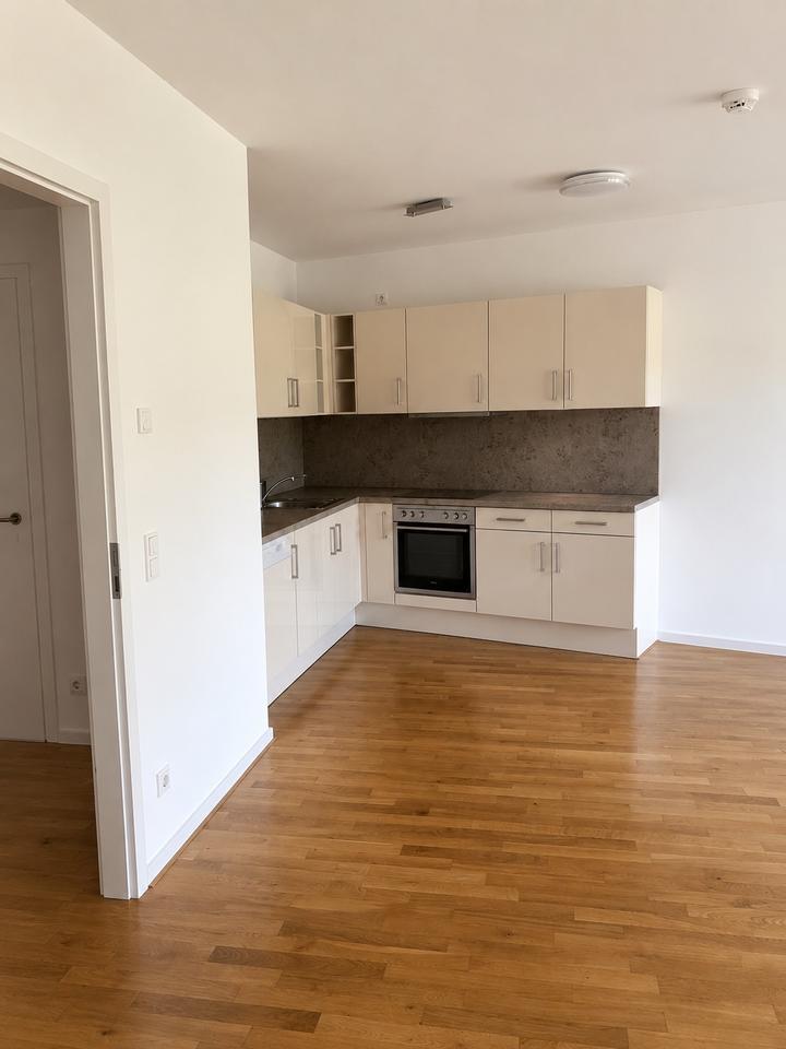 Thumbnail-Schöne 2-Raumwohnung mit EBK und Balkon in Leipzig Zentrum Ost