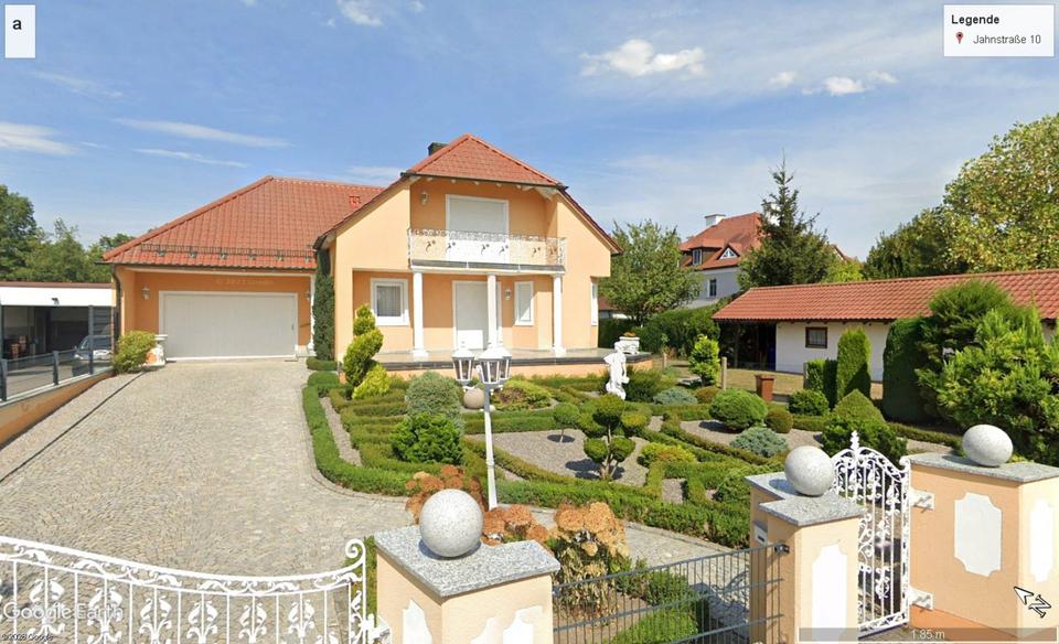 Thumbnail-Attraktives Einfamilienhaus mit mit großem Grundstück