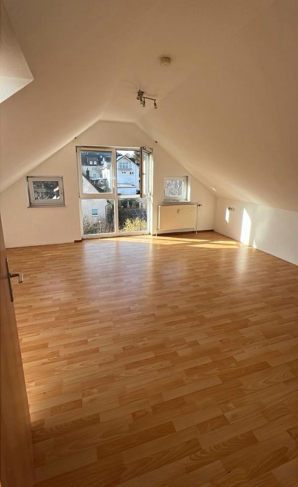 Thumbnail-3,5- Zimmer Maisonettewohnung in Uhingen