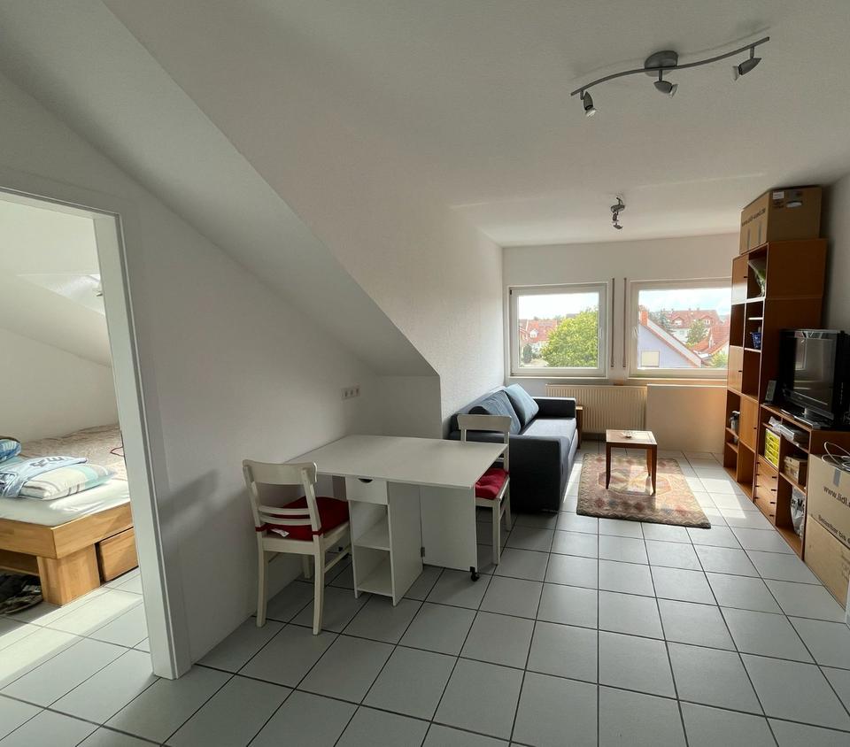 Thumbnail-Charmante, möblierte 3 Zimmer-Dachgeschosswohnung in Hockenheim