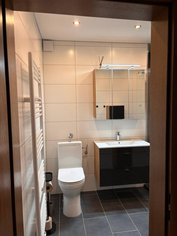 Thumbnail-Kernsanierte Wohnung (2,5 Zimmer) in Top-Lage