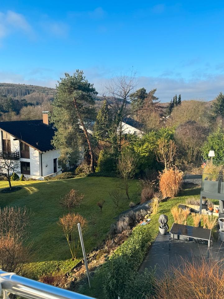 Thumbnail-Luxuriöse 5-Zimmerwohnung mit traumhaftem Blick über das Ardeytal