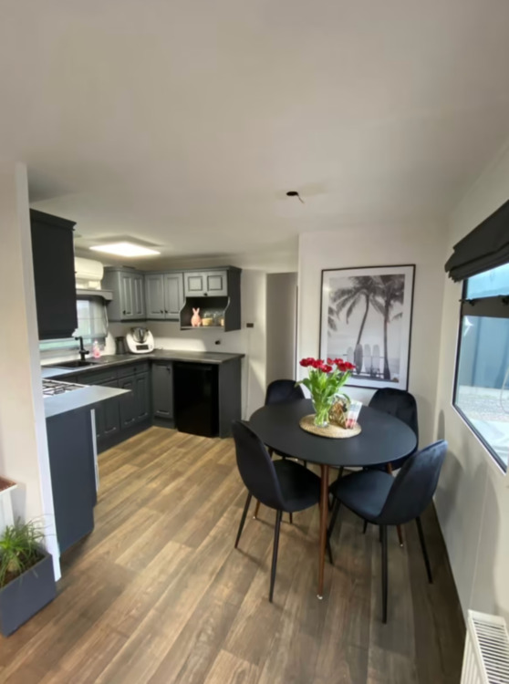 Thumbnail-Tiny House