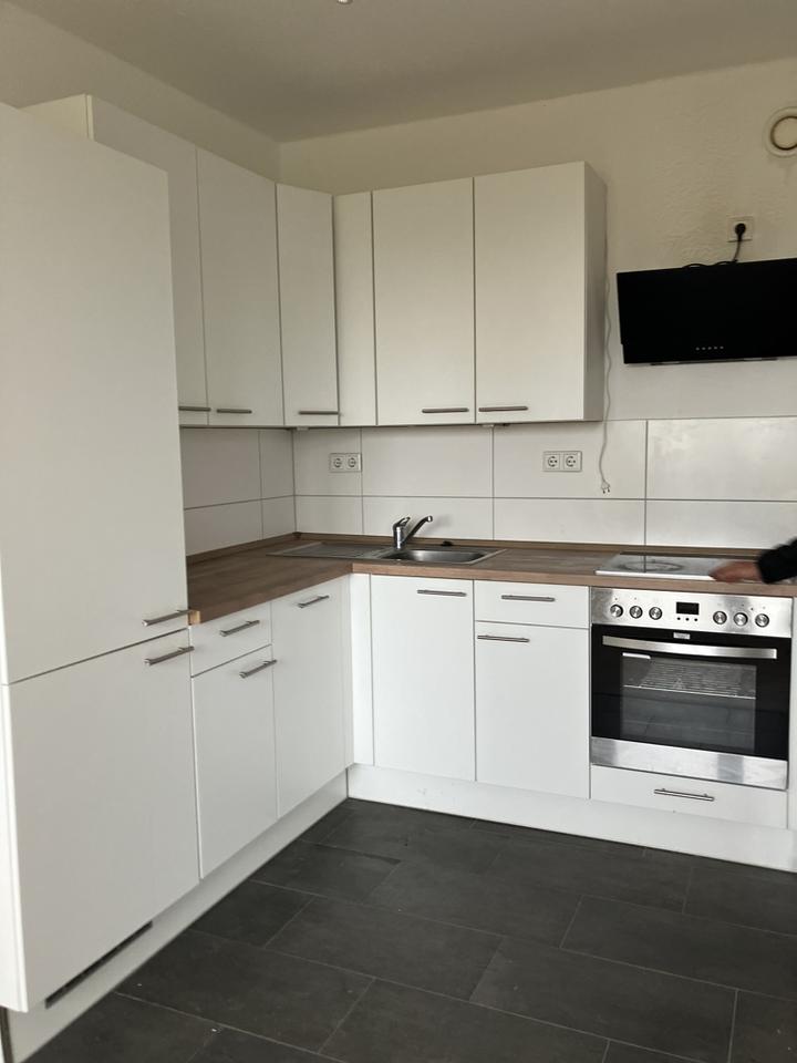 Thumbnail-3 Zimmerwohnung mit Balkon und EBK