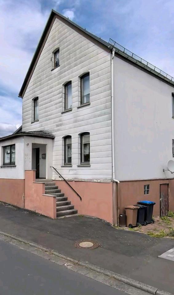 Thumbnail-Zweifamilienhaus Dillenburg-Manderbach