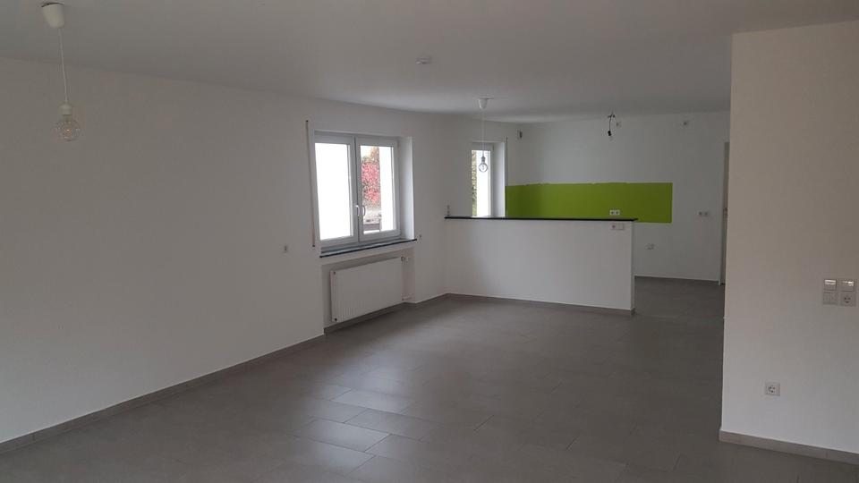Thumbnail-4-Zimmerwohnung mit Balkon, Garage u. Stellplatz, Ehingen