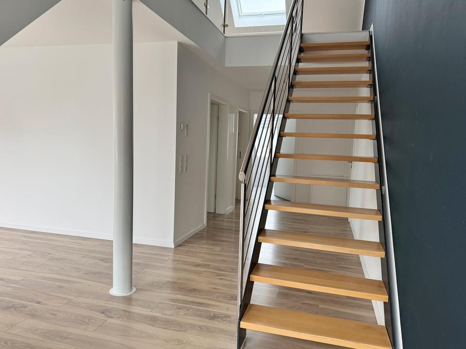 Thumbnail-Moderne Dachgeschosswohnung mit Galerie in zentraler Lage von Rheda-Wiedenbrück