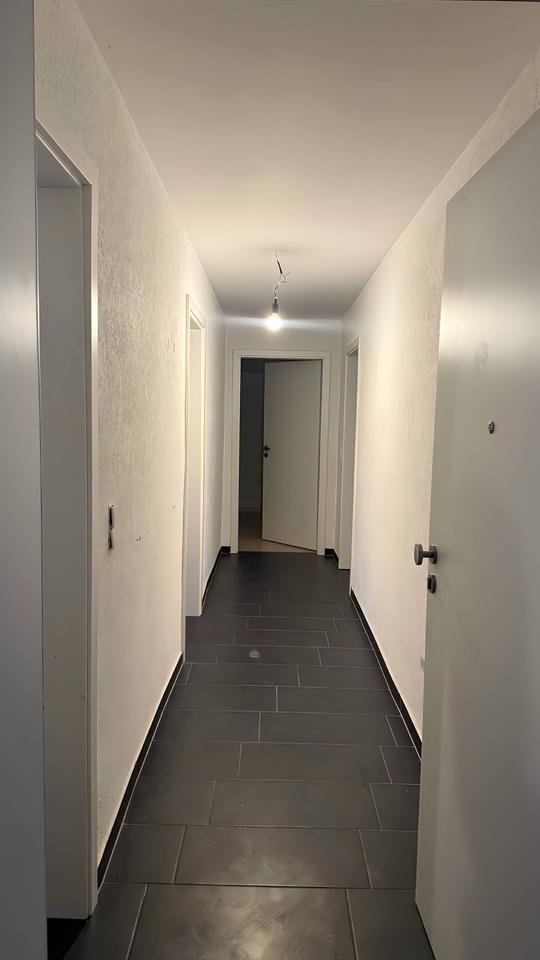 Thumbnail-2-Zimmer Wohnung 60m² mit Balkon, EBK & Parkplatz + Nebenkosten