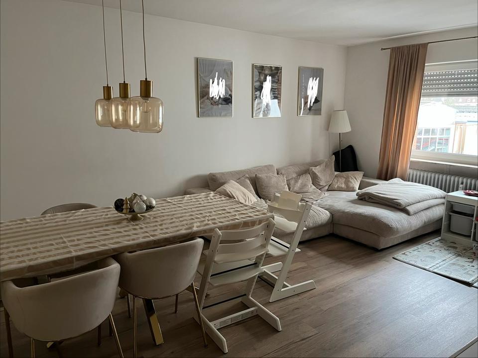 Thumbnail-Moderne 3-Zimmer Wohnung mit Balkon und hochwertiger Einbauküche