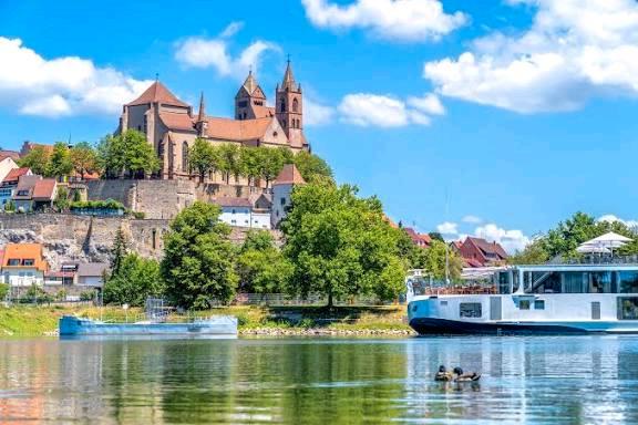 Thumbnail-2 Zimmer Breisach