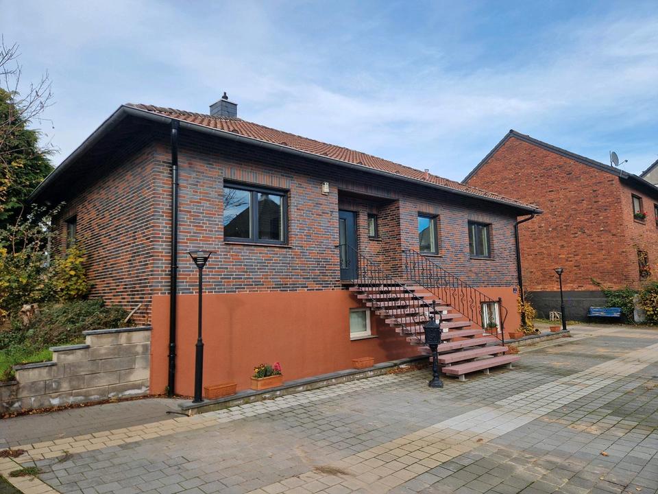 Thumbnail-Großzügige Wohnung in Bergheim-Büsdorf Erstbezug nach Sanierung