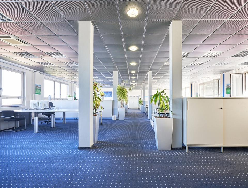 Thumbnail-Großzügiges Büro mit Teeküche & flexibler Raumplanung!