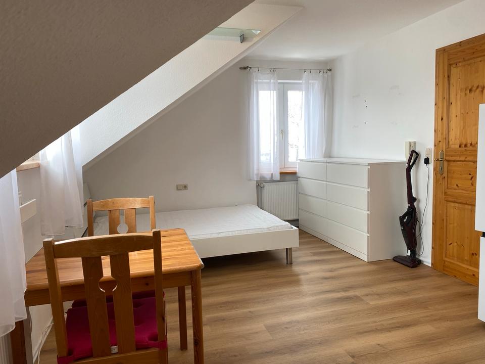 Thumbnail-Helle, möblierte 1- Zimmerwohnung - Pauschalmiete