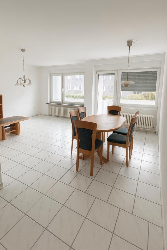 Thumbnail-Attraktive 2-Zimmer-Hochparterrewohnung in ruhiger Lage von Köln