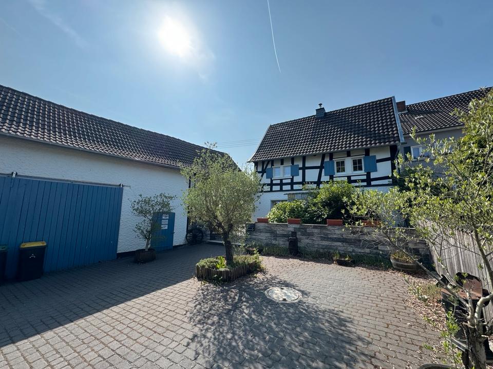 Thumbnail-Hennef! Gemütliches Fachwerkhaus mit Scheune