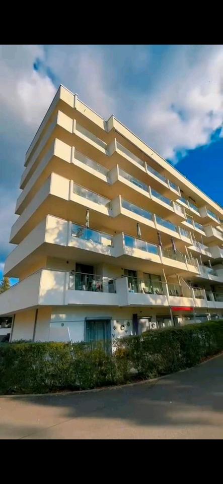 Thumbnail-Luxury Apartment with Huge Terrace & Private Parking for SALE