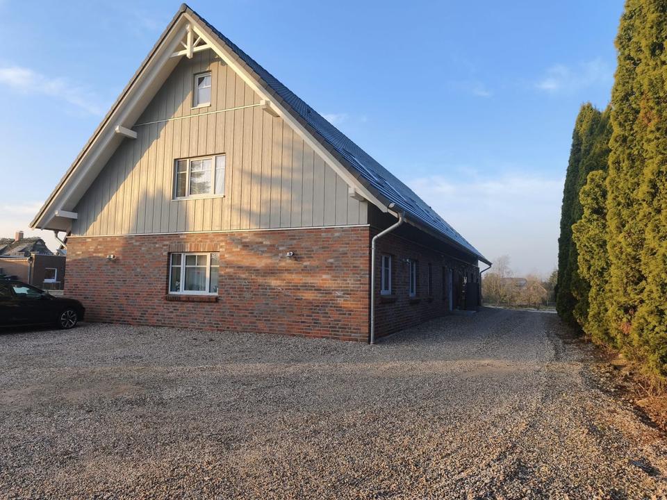 Thumbnail-Moderne 3-Zimmer-Wohnung im EG mit Terrasse & Parkplatz