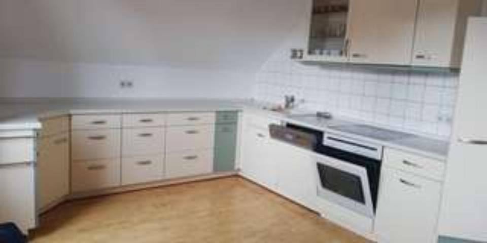 Thumbnail-Freundliche 4Zimmer-Dachgeschosswohnung mit Einbauküche in Bargau