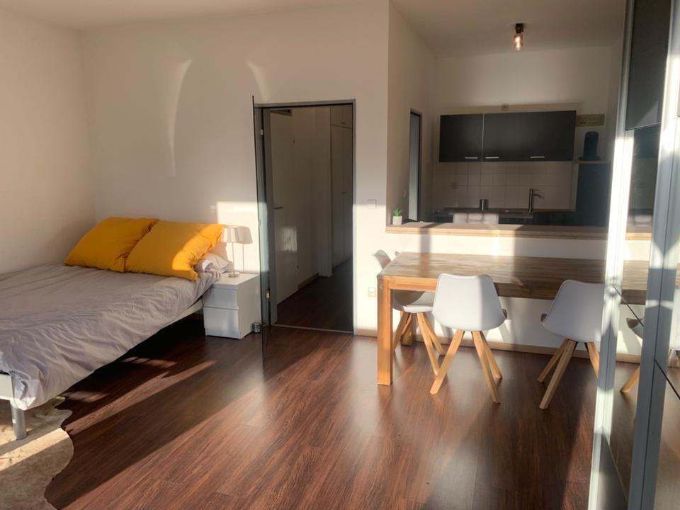 Thumbnail-Möbeliertes renoviertes Studio Apartment in top Lage für 1 Person