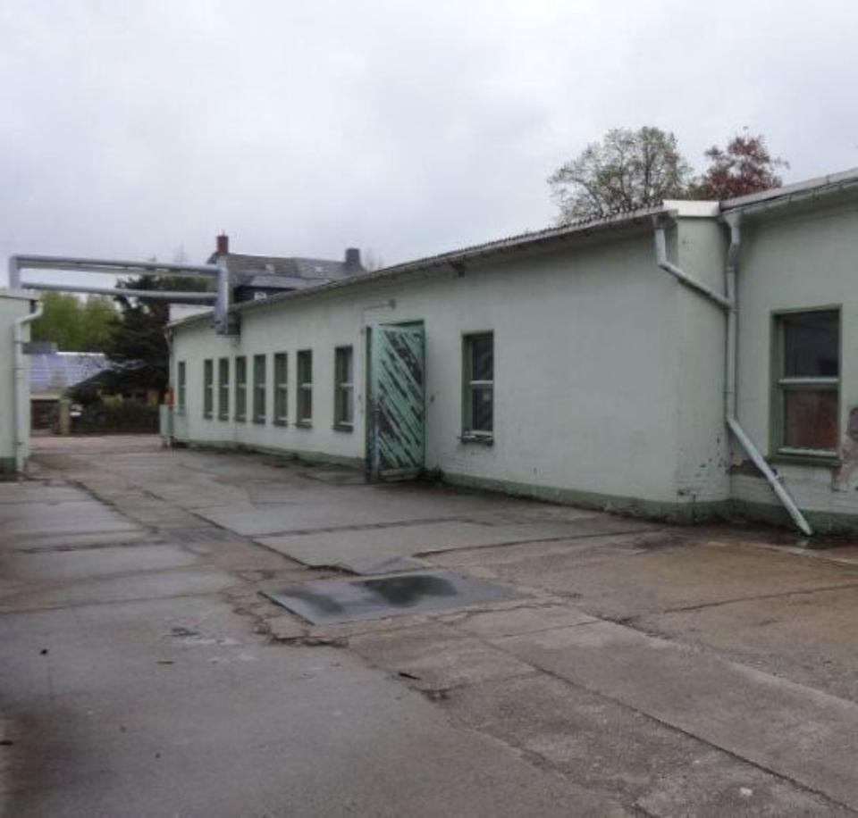 Thumbnail-330 m² Halle in Limbach-Oberfrohna für LagerWerkstattProduktion zu vermieten
