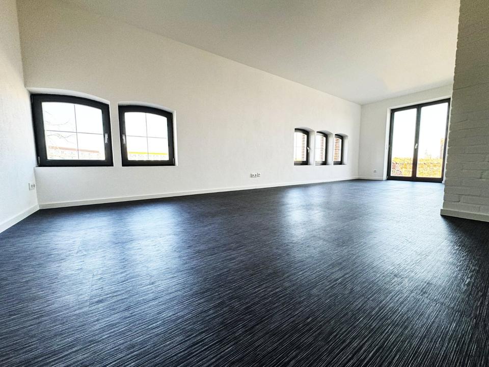 Thumbnail-hochwertige 3 Raum Edelwohnung im 3.OG + Fahrstuhl + Balkon