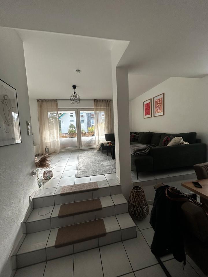 Thumbnail-Helle 3-Zimmer-Wohnung mit 2 Balkonen & Garage (Westerberg)