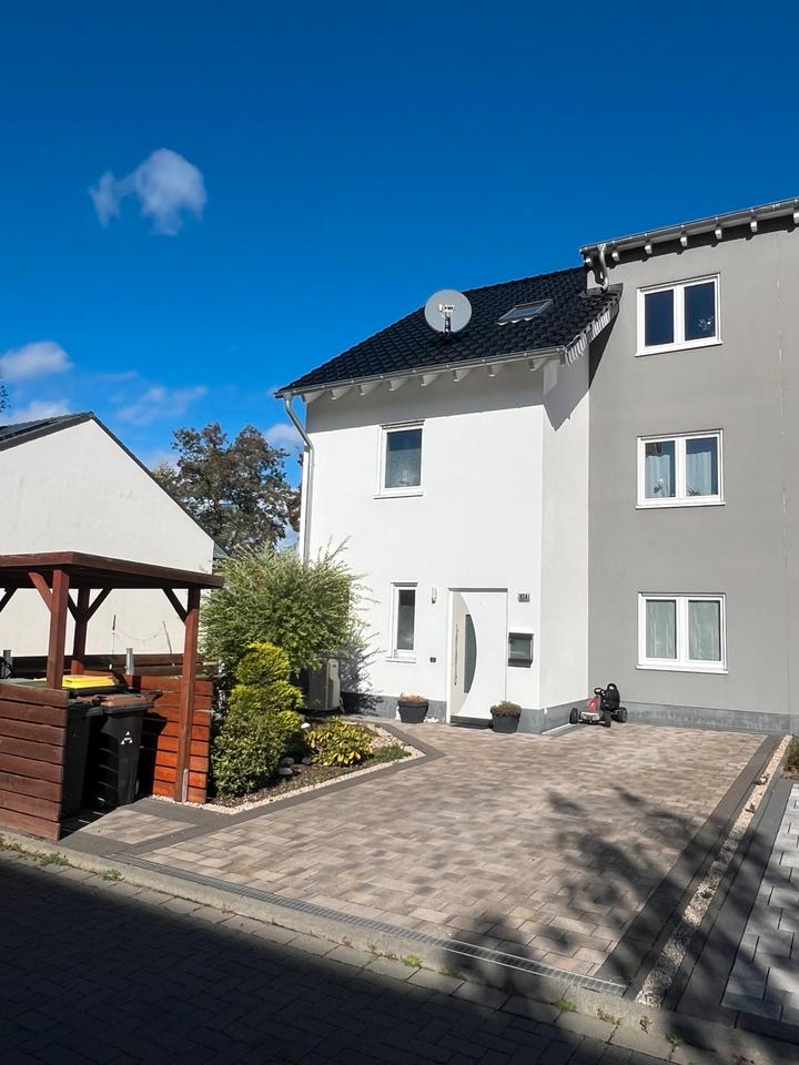 Thumbnail-Modernes & gepflegtes zu Hause mit Luft-Wärmepumpe