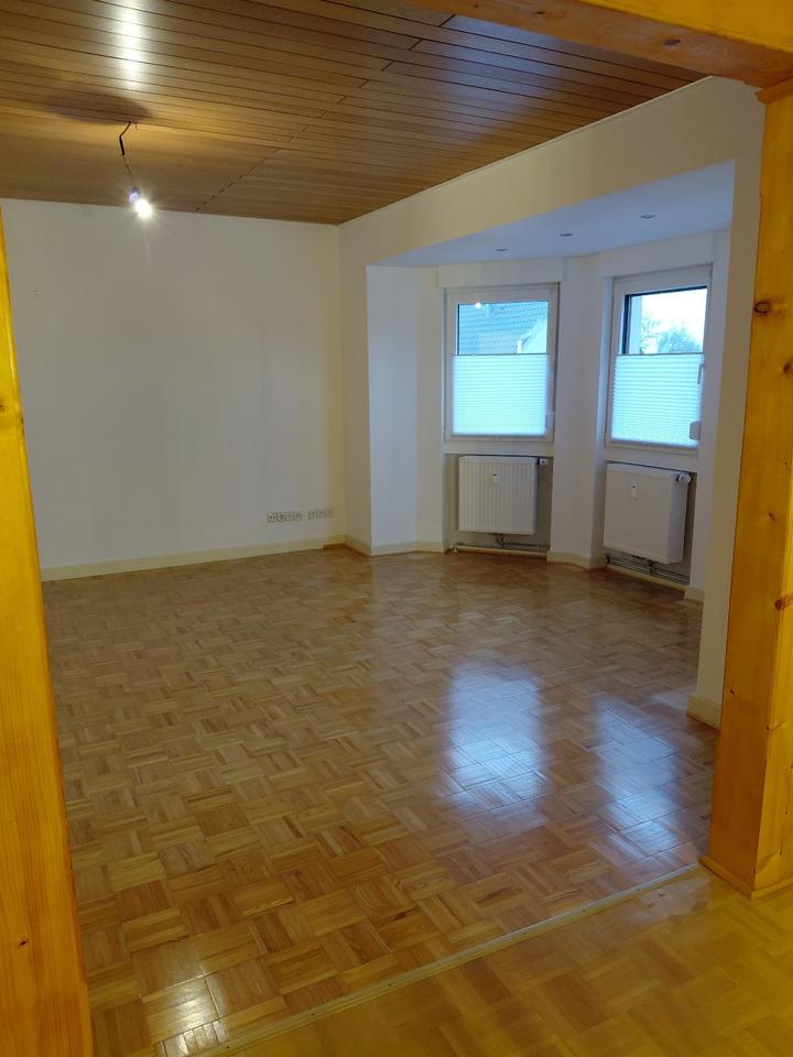 Thumbnail-Schön Altbauwohnung mit Einbauküche