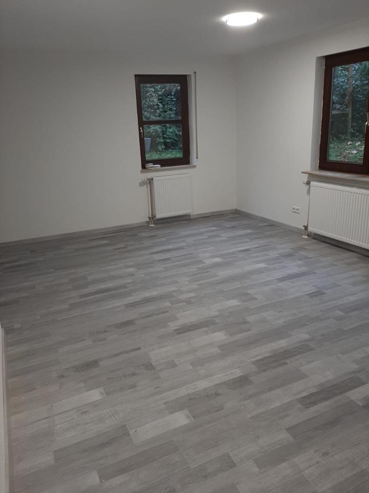 Thumbnail-1,5 Zimmer helle Wohnung zu vermieten Freiberg am Neckar