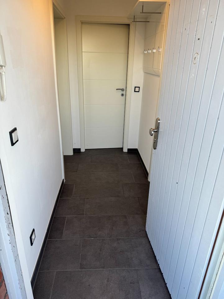 Thumbnail-2 Schöne Zimmer Wohnung mit Weitblick zu Verkaufen. Ohne Makler.