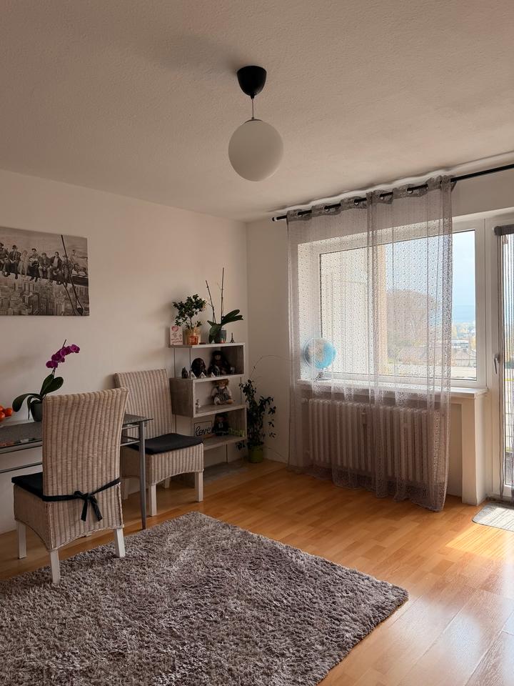 Thumbnail-Helle 2-Zimmer-Wohnung mit Balkon ab Juli verfügbar