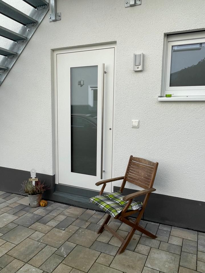 Thumbnail-Kleine gemütliche möblierte Wohnung