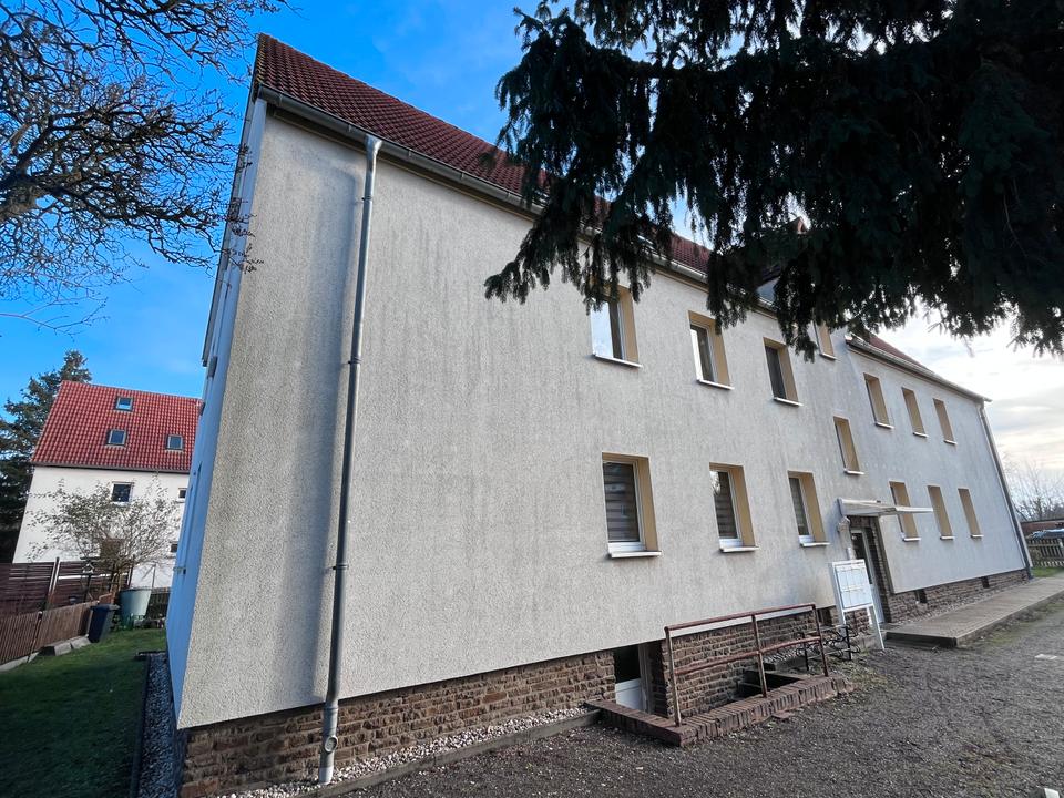 Thumbnail-Frisch sanierte 2-Raum-Wohnung mit Grünblick in Lobstädt!