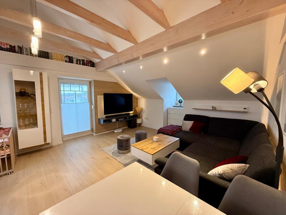 Thumbnail-Charmante 2-Zimmer Wohnung in gepflegtem Mehrfamilienhaus