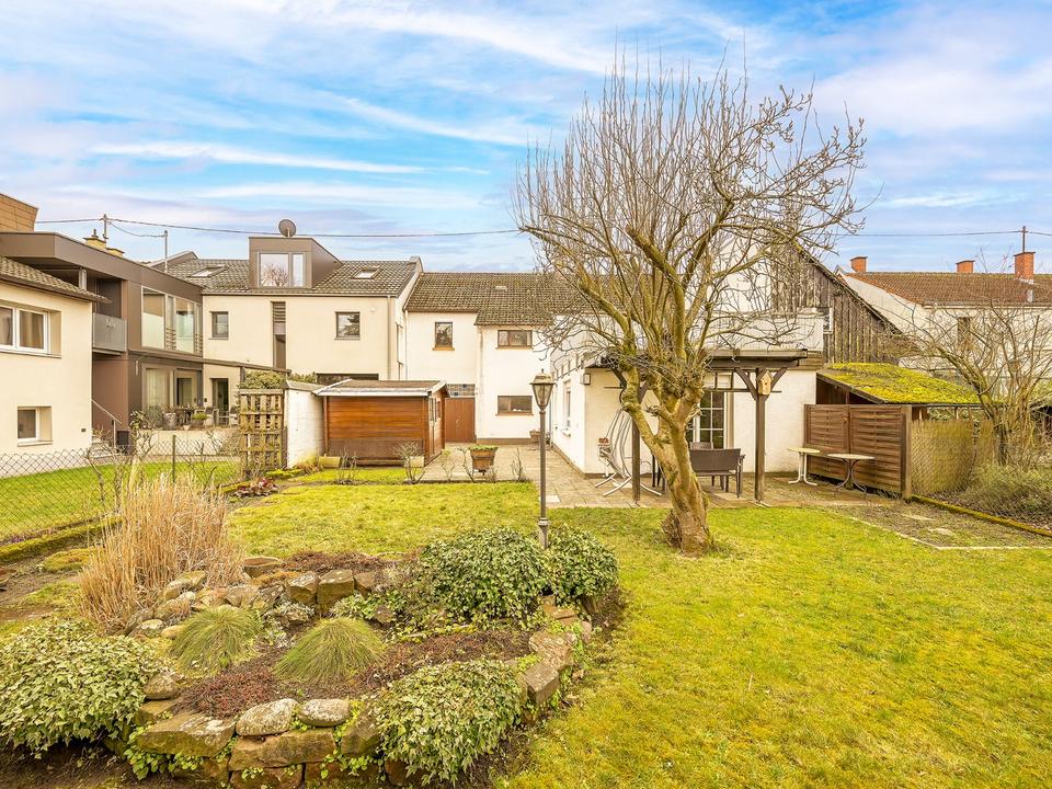 Thumbnail-Zweifamilienhaus in bester Lage in Rüppurr