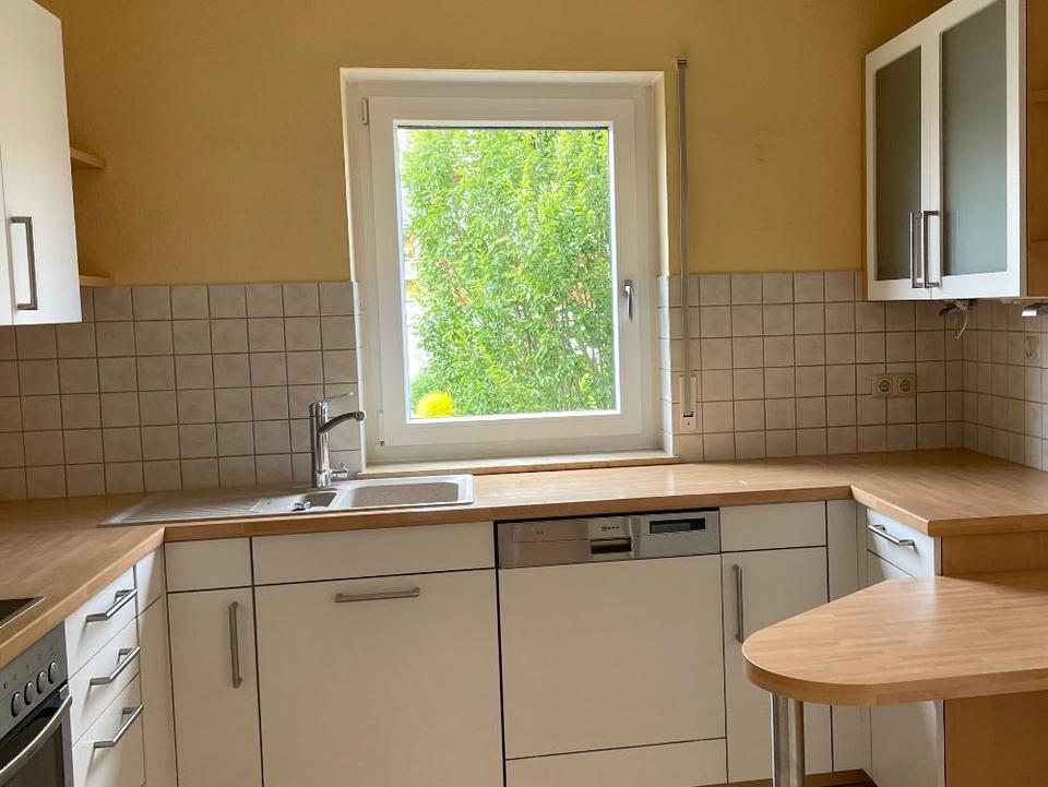 Thumbnail-Großzügige 3,5-Zi-Wohnung mit Balkon in Niederwerrn