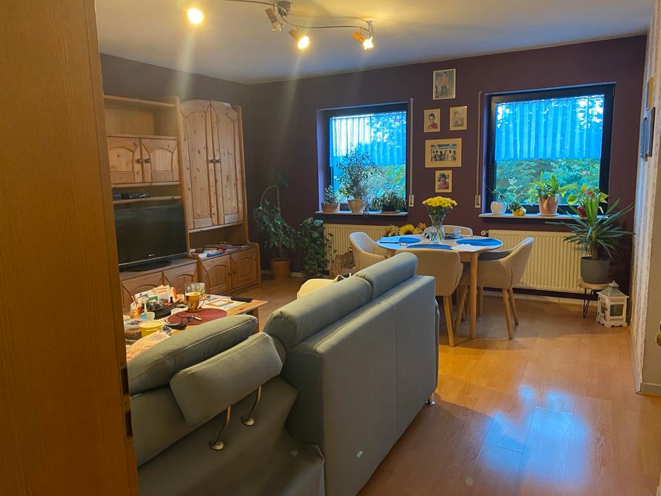 Thumbnail-Helle gemütliche 3 Zimmer, Küche, Bad Wohnung mit Balkon