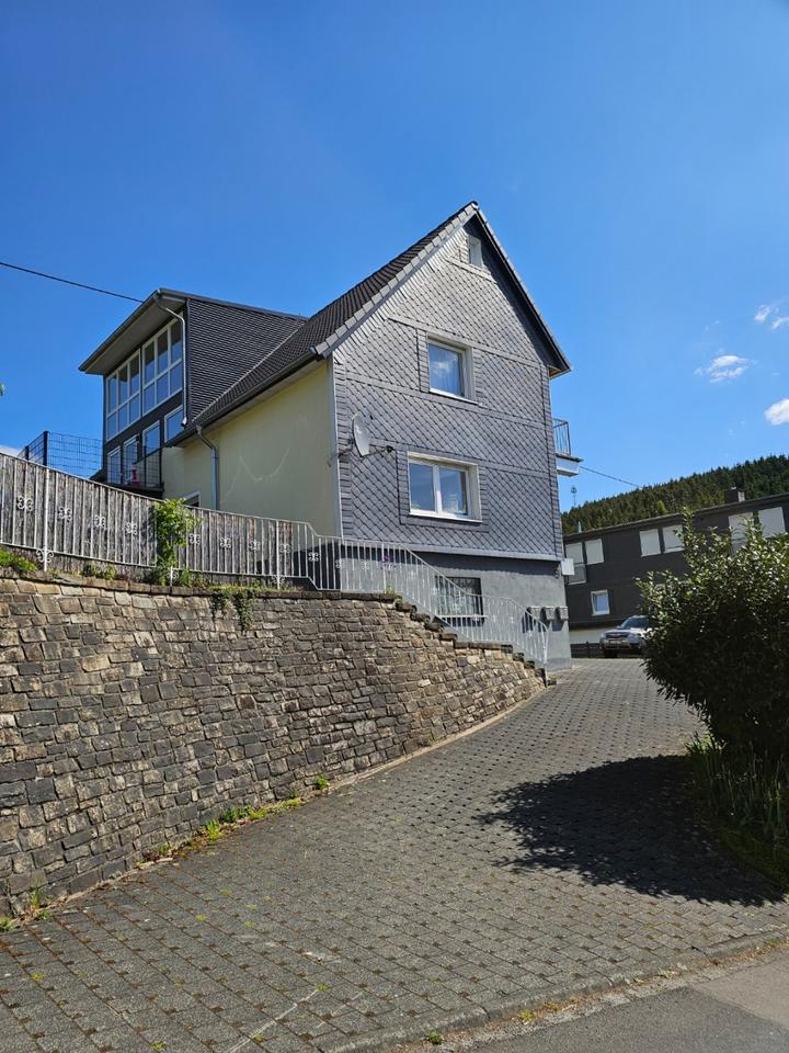 Thumbnail-Mehrfamilienhaus (5,9 % Rendite) sonnige zentrumsnahe Lage Siegen